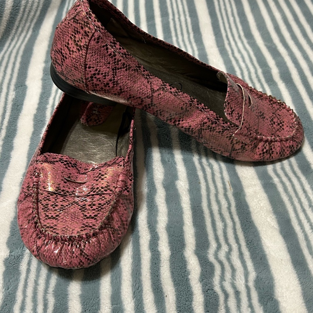 Lane Bryant Pink Sandals with Intricate Design